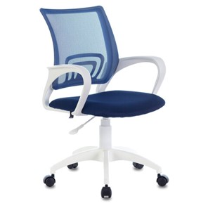 Офисное кресло Brabix Fly MG-396W (с подлокотниками, пластик белый, сетка, темно-синее) 532399 в Курске